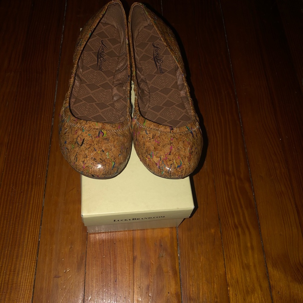 Lucky brand flats